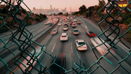 FB真人电子游戏-利物浦红军再战欧冠，豪取出线胜利，利物浦的红色