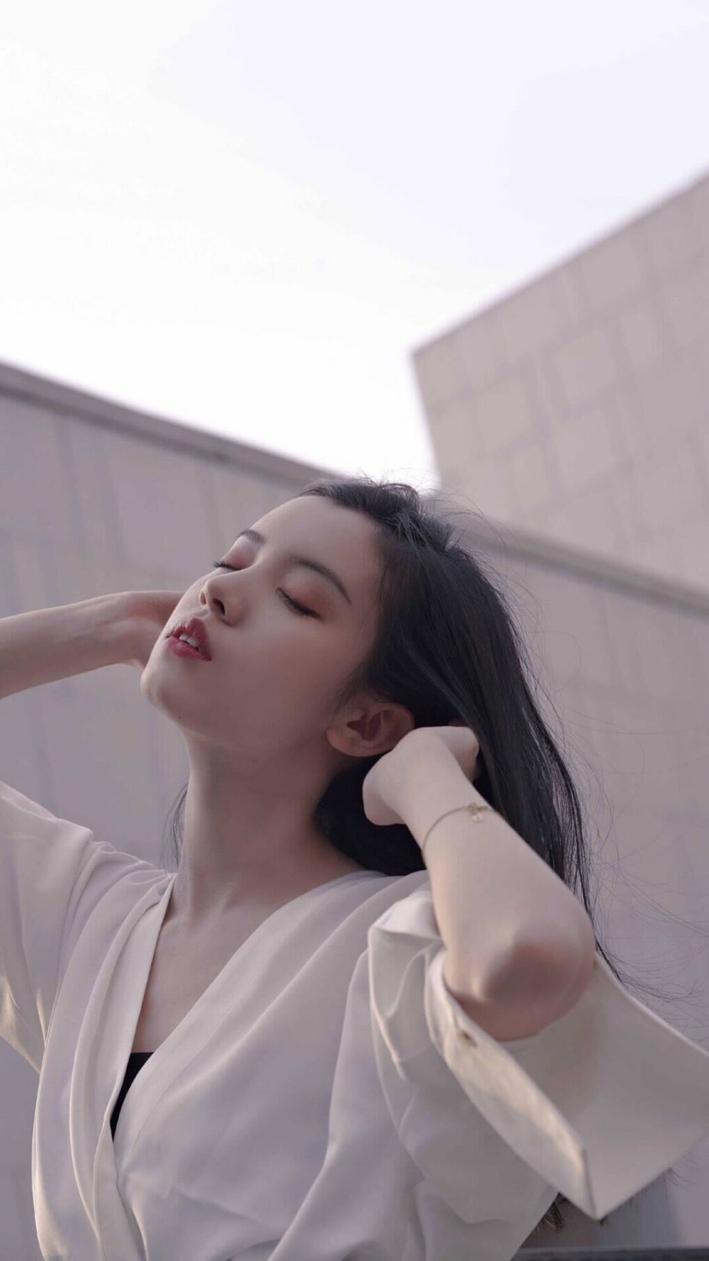 fb体育电竞-中国男篮苦战加时终取胜 球迷鼓掌致敬，中国男篮出战